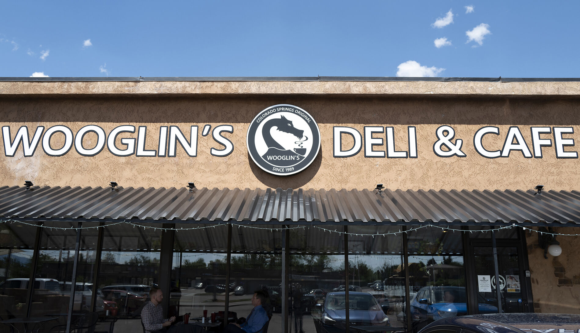 Wooglin’s Deli & Cafe
